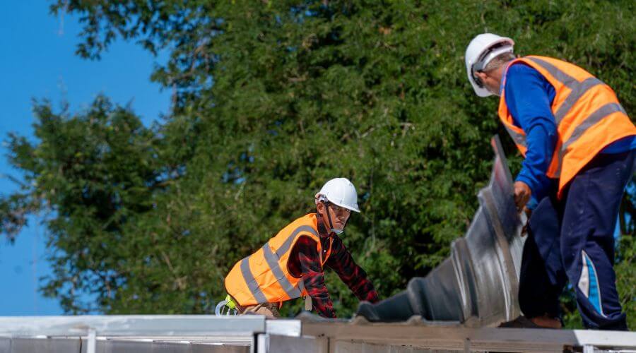 Expert Emergency Roof Repairs services in Alexander, ND